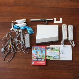 Nintendo Wii Gaming Console